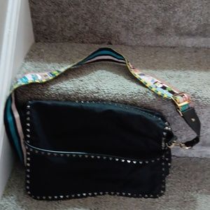 Valentino Garavani rockstud messenger bag Gently used condition  price fir